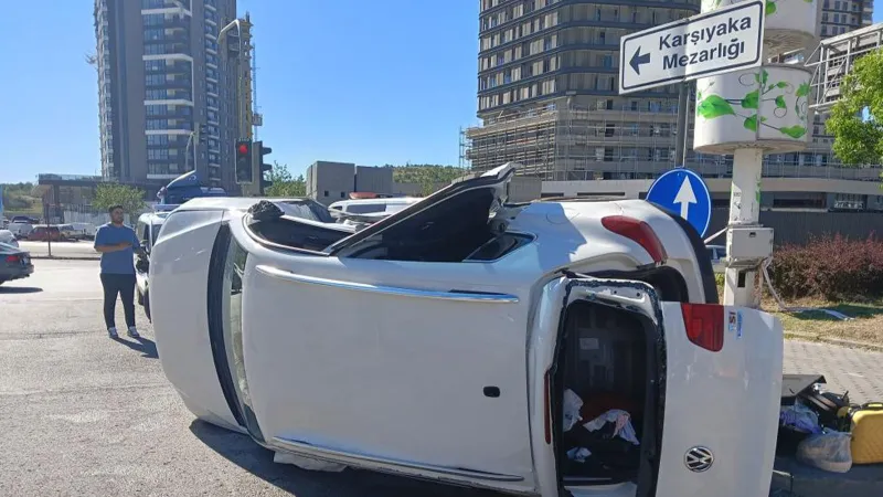 Ankara'da iki otomobil çarpıştı: 2'si bebek 6 yaralı