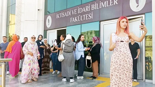 AÖF öğrencileri kaza mağduru