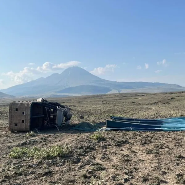 Aksaray'da Balon Faciası! Pilot Düştü, Turistler Yaralandı!