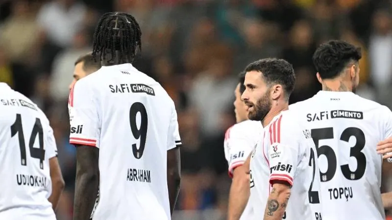 Beşiktaş Derbide Bu İkiliden Gol Bekliyor! Sırrı Ne?