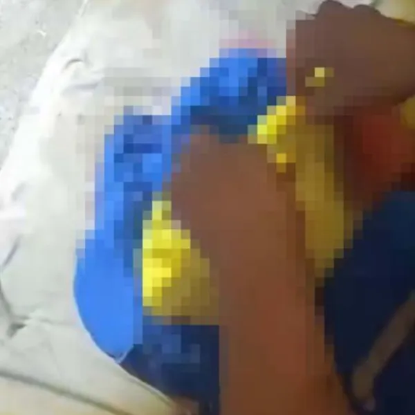 Çatıya terk edilen bebek öldü!