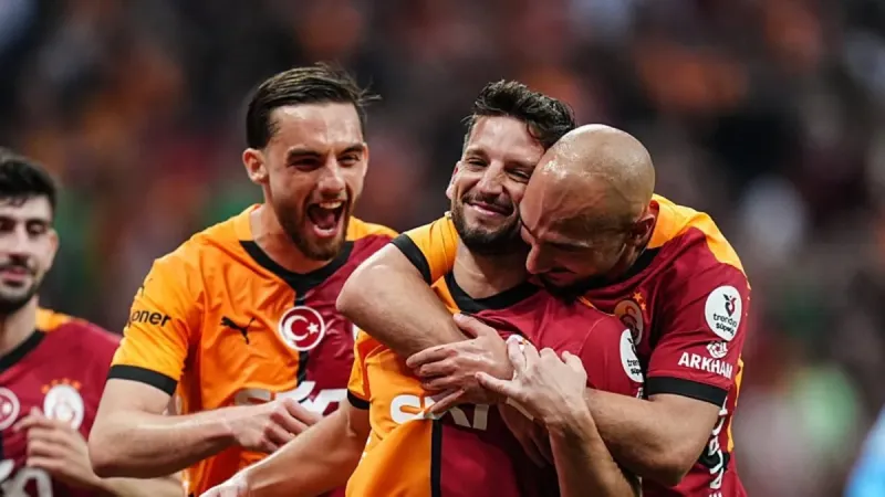 Mertens'ten Bomba İtiraf: Osimhen Hakkında Şok Sözler!