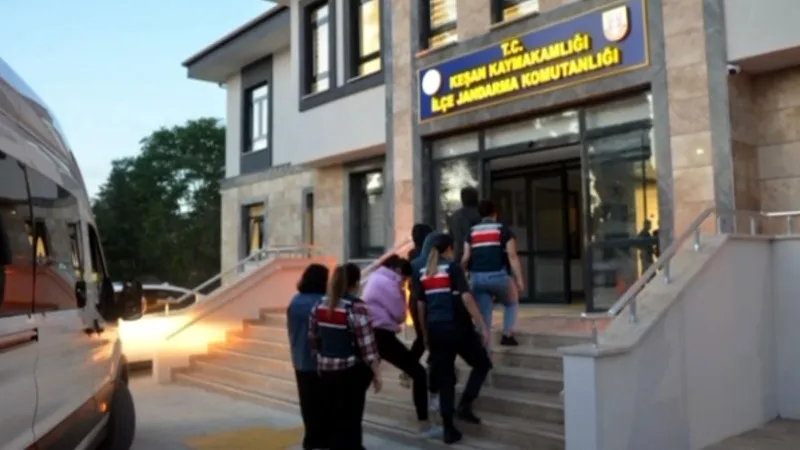 Edirne'de fuhuş operasyonunda 11 kadın kurtarıldı