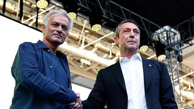 Fenerbahçe'den Transfer Bombası! O Yıldız İçin Teklif Yapıldı!