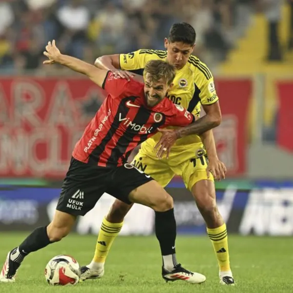 Fenerbahçeli Alvarez Yılın Oyuncusu Mu Seçildi? Şok Adaylık!