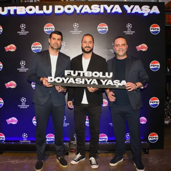 Şampiyonlar Ligi Finali: Volkan Demirel ve Semih Şentürk'le Coşku!