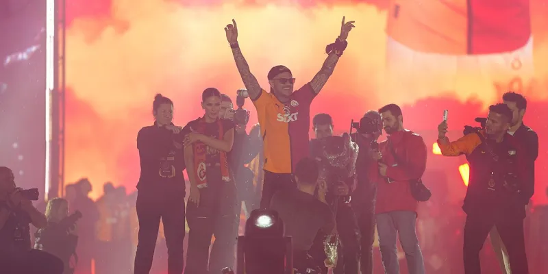 Galatasaray Şampiyonluk Kupasına Kavuştu! İşte O Anlar