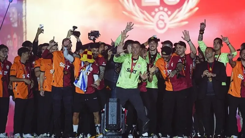 Galatasaray'da ayrılıklar netleşiyor