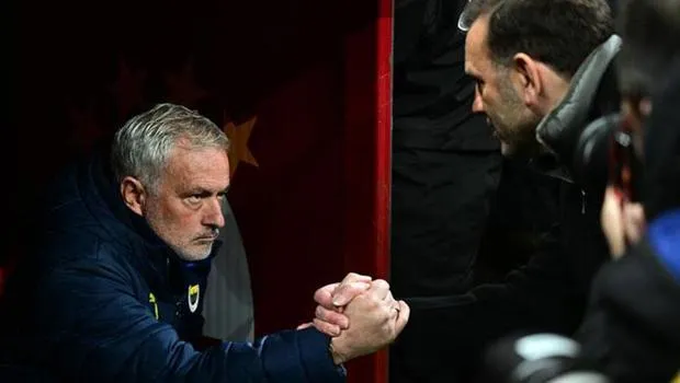 Okan Buruk'tan Mourinho Bombası! Galatasaray'da Şok İtiraflar