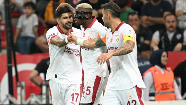 Galatasaray'dan Rekor Seri! Okan Buruk Tarih Yazdı