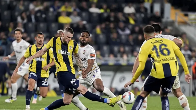 Galatasaray Fenerbahçe'nin Gözdesi Yıldızı Kaptı Mı? Transferde Son Dakika!