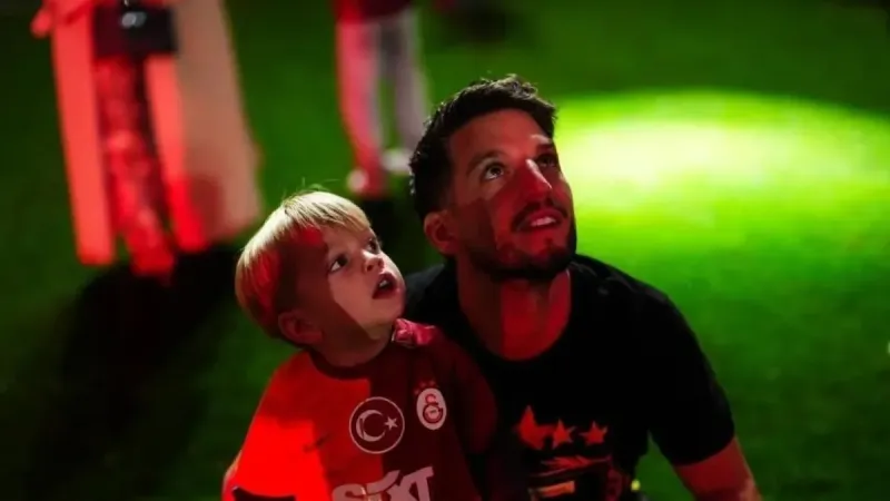 Mertens'e Veda Yok Mu? Galatasaray'dan Şok Teklif!