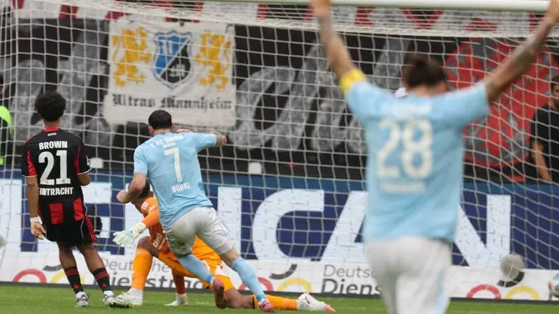 Frankfurt Şoku: Galatasaray'dan Sonra Evinde de Dağıldı!