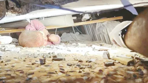 Gazze'de katledilenlerin üçte biri çocuk ve bebek