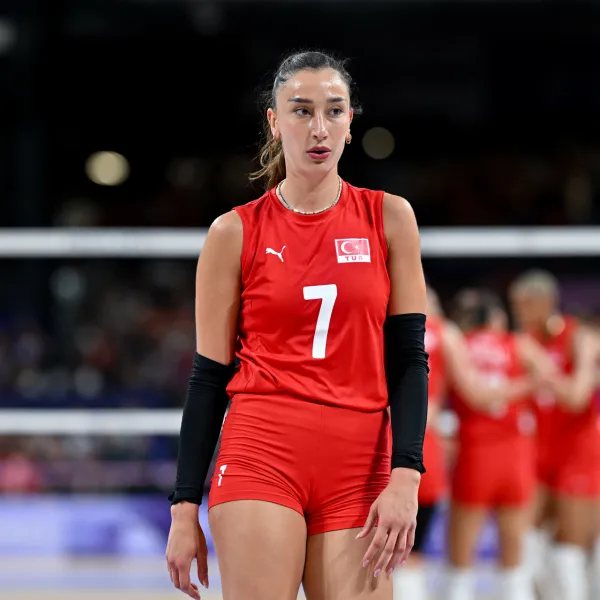 Hande Baladın, Fenerbahçe'de!