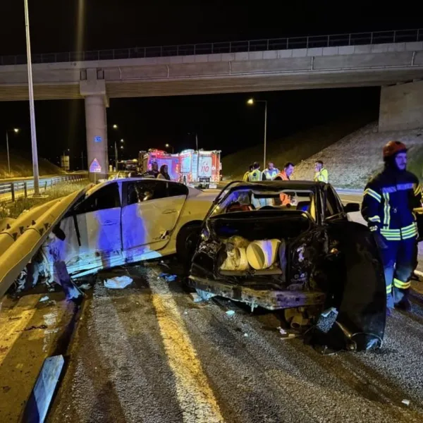 Kuzey Marmara Otoyolu'nda zincirleme kaza: 4'ü çocuk 12 yaralı