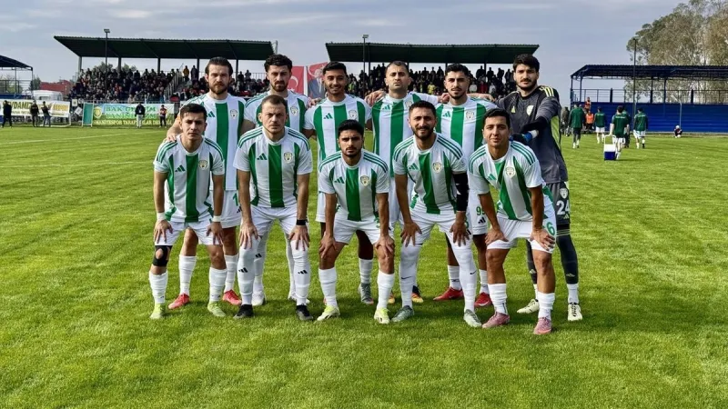 Ligde istikrarsız sonuçlar alan Malatya Yeşilyurtspor zirveden uzaklaşıyor!