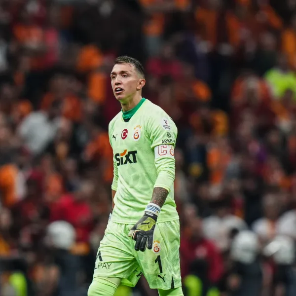 Muslera'nın görüştüğü kulüp ortaya çıktı!
