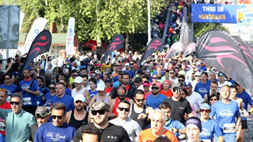 Runtalya Maratonu'nda Nefesler Tutuldu! Kimler Zafere Ulaştı?
