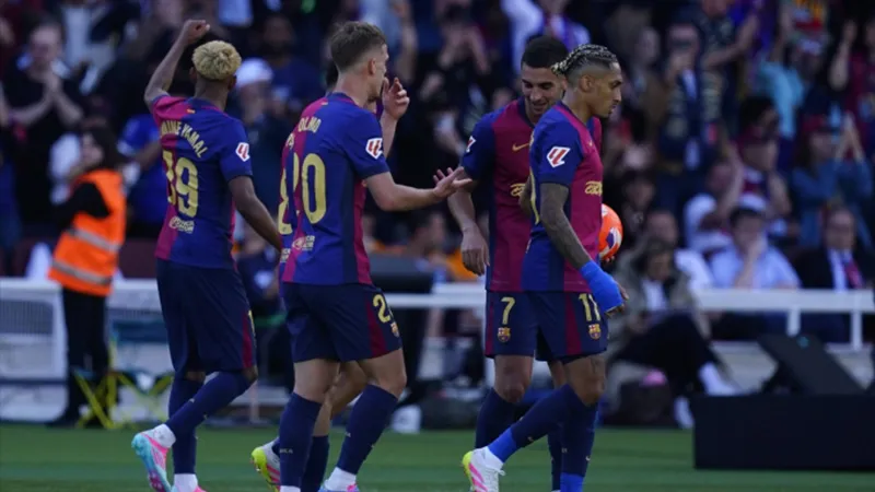 El Clasico'da Gol Düellosu! Barca, Real'i Devirdi!