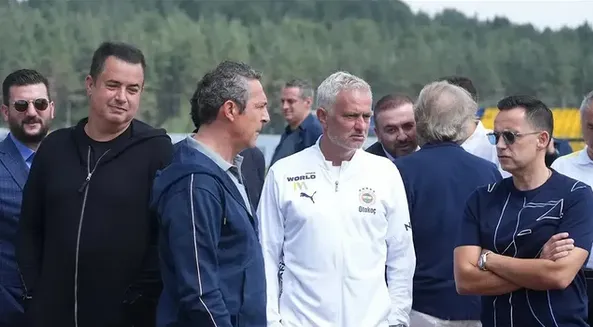 Mourinho Fenerbahçe'den Ayrılıyor Mu? Ali Koç Açıkladı!