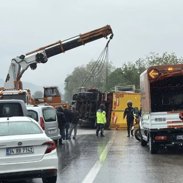 Anadolu Otoyolu'nda Şok Zincirleme Kaza! Trafik Felç Oldu!