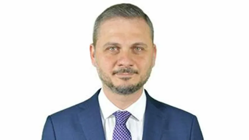 Beylikdüzü'nde yeni başkan vekili Önder Serkan Çebi oldu