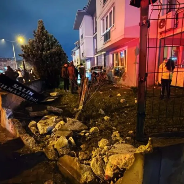 Bursa'da Zincirleme Kaza! 3 Yaralı, Şok Detaylar!