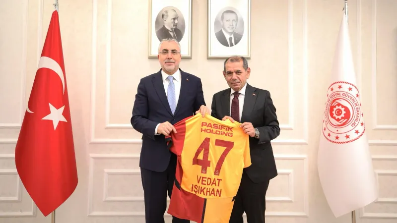 Işıkhan'dan Özbek'e Destek Sözü! Galatasaray'a Müjde Mi?