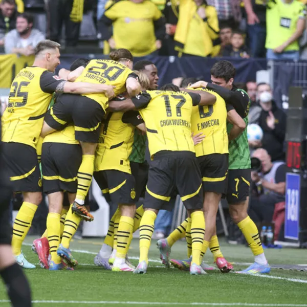 Dortmund Şampiyonlar Ligi'nde! Biletini Kaptı!