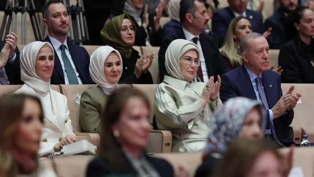 Emine Erdoğan'dan KADEM'e Tebrik! Yeni Dönemde Neler Bekleniyor?