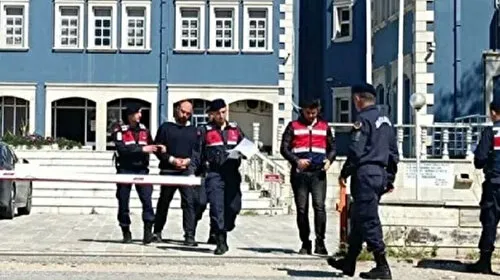 Eski Vekilin Oğlu Annesini Öldürdü! Şoke Eden Cinayet Detayları