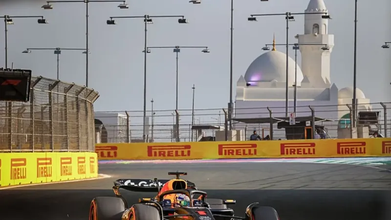 Verstappen Şov! Suudi Arabistan GP'de Zirve Onun!