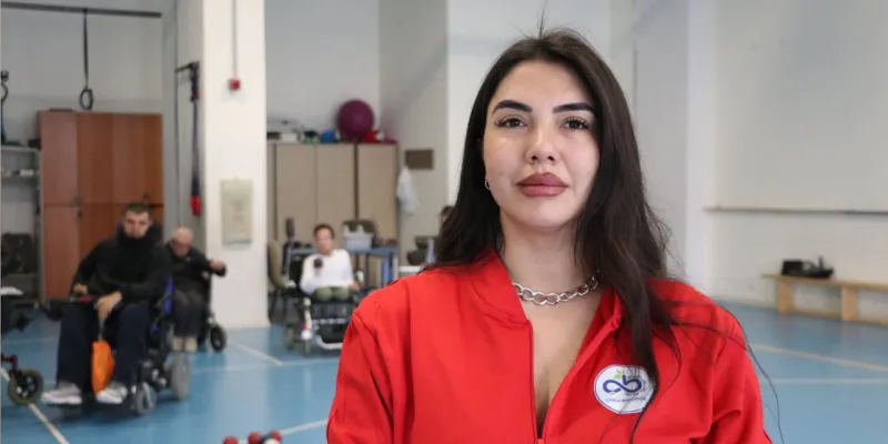 Gamze Çelikkıran'dan İlham Veren Sözler: Bayrağı Dalgalandırmak!