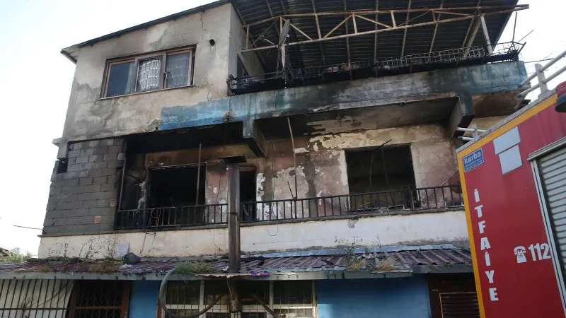 Hatay'da Korku Dolu Anlar: Yangın! 4 Kişi Hastanede