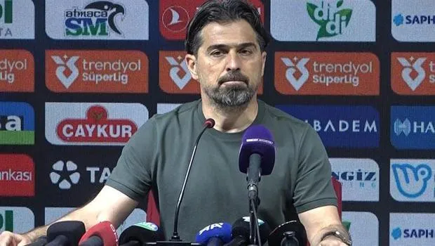 Rizespor Teknik Direktörü Palut'tan Şaşırtan Açıklama: Su Çenemizde!