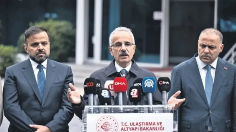 Depremde GSM Neden Çöktü? Bakan Uraloğlu'ndan Şok Açıklama!