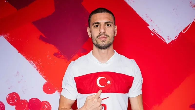 Merih Demiral'dan Büyük Sürpriz! Türk Futbolu İçin Tarihi Adım!