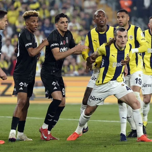 Mourinho Fenerbahçe'den Gidiyor Mu? Derbi Yenilgisi Şok Etti!