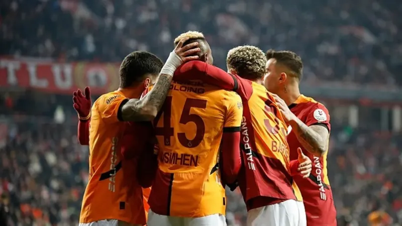 Okan Buruk'tan Kritik Karar! Galatasaray Bodrum Maçı 11'i Şaşırttı!