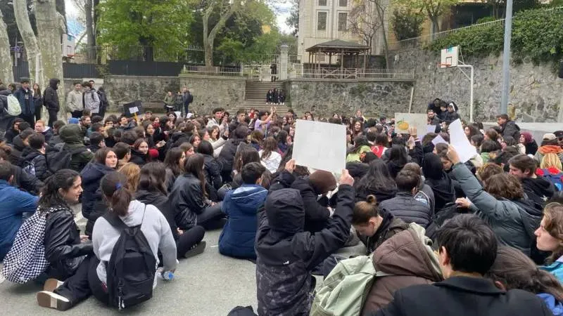 Proje Okullarında Neler Oluyor? MEB ve Eğitimciler Ne Diyor?