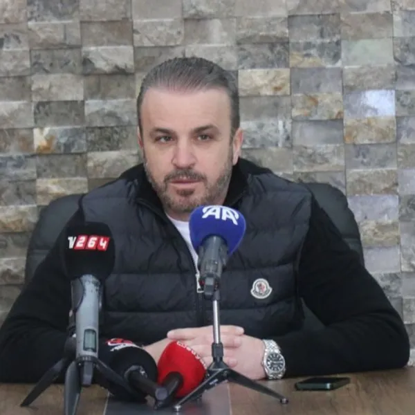 Sakaryaspor'da Şok Karar! Olağanüstü Genel Kurul İlan Edildi!
