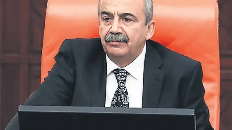 Sırrı Süreyya Önder Kalp Krizi! Sağlık Durumu Nasıl?