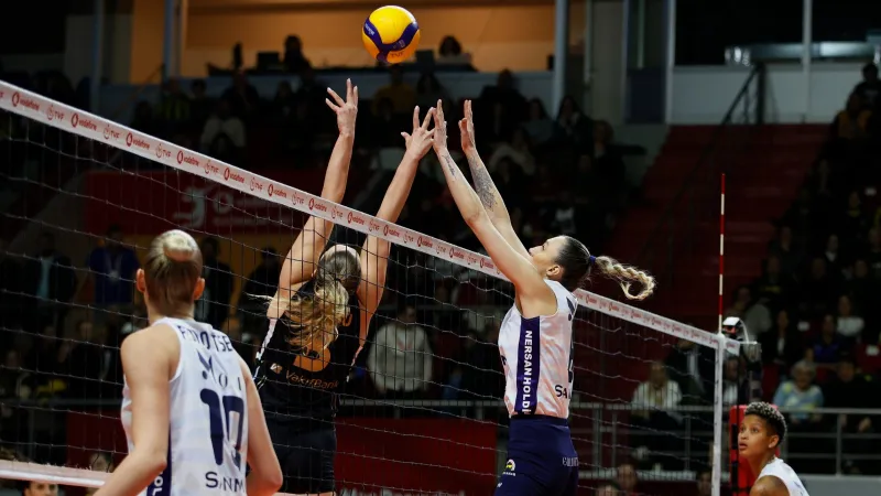 Sultanlar Ligi Finali: VakıfBank - Fenerbahçe Derbisi!