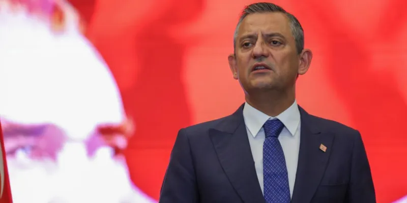 Özgür Özel'den YKS'ye girecek öğrencilere destek!