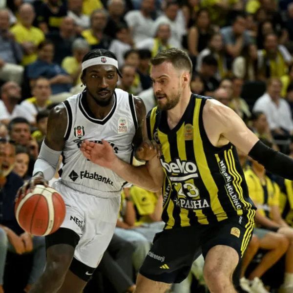 Basketbol Süper Ligi'nde Derbi Heyecanı! Fener mi, Beşiktaş mı?