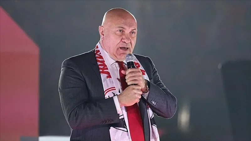 Samsunspor'da Yüksel Yıldırım yeniden başkanlığa seçildi