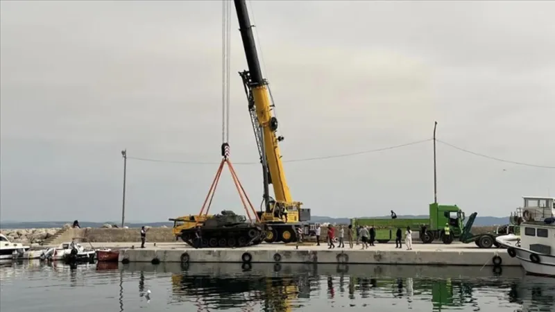 Saros Körfezi'ndeki Su Altı Tarih Müzesi'ne tank batırıldı