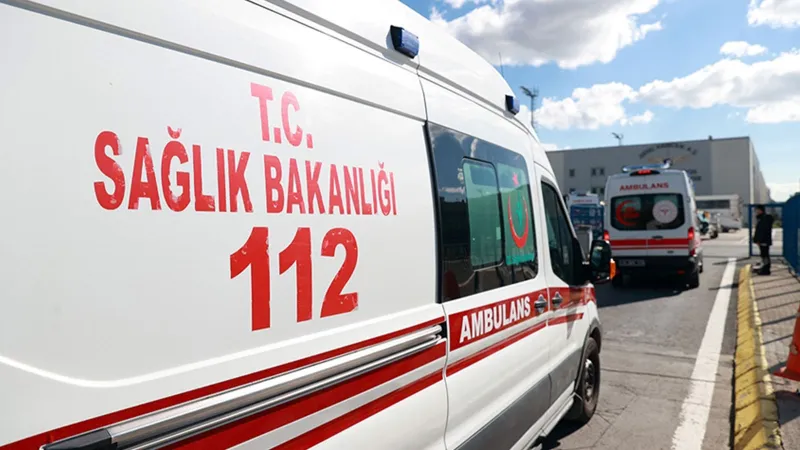 Giresun'da Acı Kayıp: Denizde Baba Yoğun Bakımda, Oğul Toprak Vefat Etti!