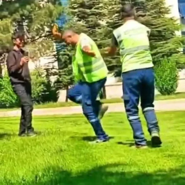 Davul Zurna Coşturdu! Temizlik İşçileri Halay Çekti